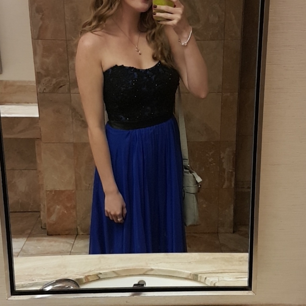Evening / bridesmaid dress